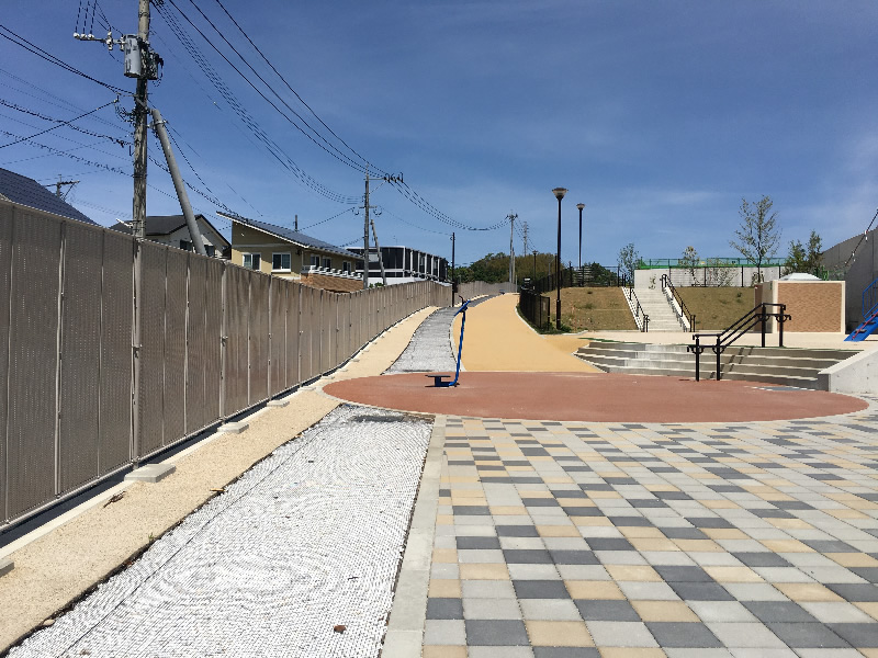 洗出し仕上げ 敷砂利舗装 バンカー砂 原鉱業株式会社